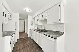8620 Waukegan Rd, Morton Grove, IL 60053 - Photo 12