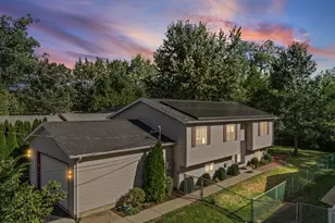 35861 N Benjamin Ave, Ingleside, IL 60041 - Photo 2