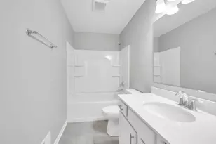 2534 Huntleigh Ln, Woodridge, IL 60517 - Photo 22