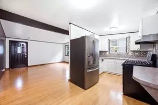 448 N Lakeshore Dr, Mundelein, IL 60060 - Photo 8