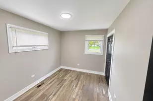 204 Shabbona Dr, Park Forest, IL 60466 - Photo 10