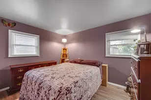 741 Surrey Dr, Streamwood, IL 60107 - Photo 12