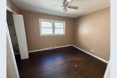 10517 S Cottage Grove Avenue, Chicago, IL 60628 - Photo 8