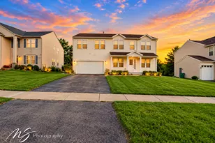 640 Settlement Dr, Maple Park, IL 60151 - Photo 2