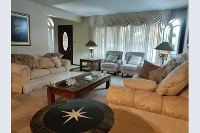 7801 Surrey Drive, Darien, IL 60561 - Photo 4