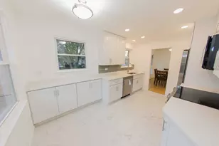 4440 Palma Pl, Skokie, IL 60076 - Photo 14