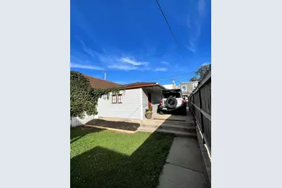 2123 N Karlov Avenue, Chicago, IL 60639 - Photo 6