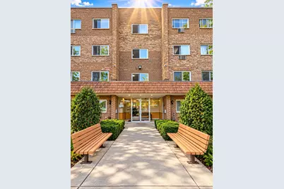 10373 Dearlove Road #2c, Glenview, IL 60025 - Photo 2