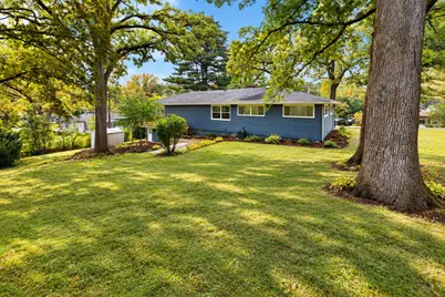355 Hiawatha Drive, Lake in the Hills, IL 60156 - Photo 38