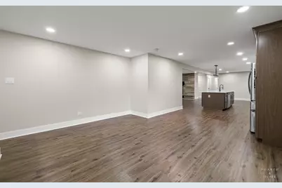 355 Hiawatha Drive, Lake in the Hills, IL 60156 - Photo 26