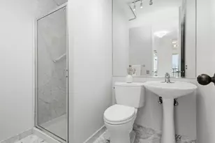 345 W Fullerton Pkwy, Chicago, IL 60614 - Photo 22