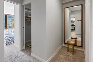 333 E Ontario St, Chicago, IL 60611 - Photo 4