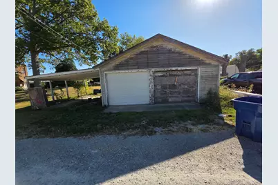 126 S Hickory Street, Centralia, IL 62801 - Photo 6