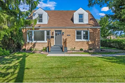 7232 W Oakton Street, Niles, IL 60714 - Photo 1