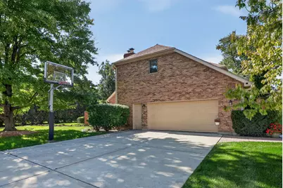 8604 Creekside Lane, Darien, IL 60561 - Photo 20