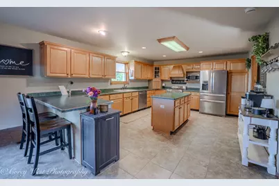 220 W Fuller Drive, Waterman, IL 60556 - Photo 14