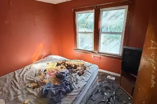 11625 S Yale Ave, Chicago, IL 60628 - Photo 6