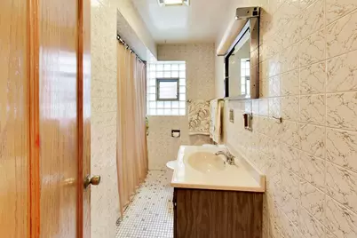 6126 W Berenice Avenue, Chicago, IL 60634 - Photo 14