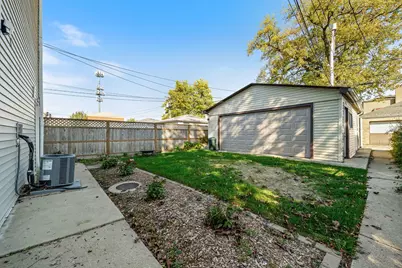 1611 Clarence Avenue, Berwyn, IL 60402 - Photo 12