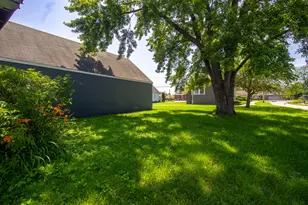 19109 Wentworth Ave, Lansing, IL 60438 - Photo 36