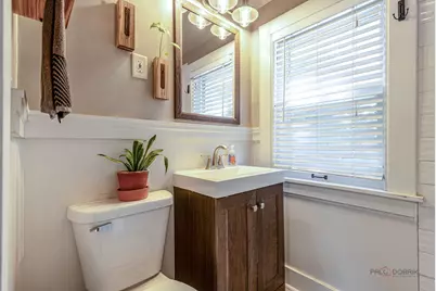 519 Laurel Street, Elgin, IL 60120 - Photo 22
