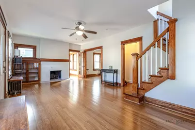 519 Laurel Street, Elgin, IL 60120 - Photo 6