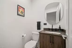 566 Earl Dr, Northfield, IL 60093 - Photo 20
