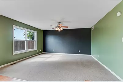 1113 Sunridge Drive #1, Ottawa, IL 61350 - Photo 10