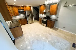 9838 S 81st Ave, Palos Hills, IL 60465 - Photo 8