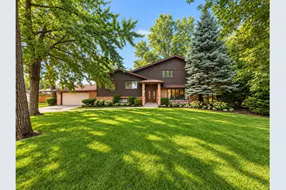 9838 S 81st Avenue, Palos Hills, IL 60465 - Photo 1