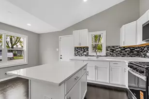 15320 Cherry Ln, Markham, IL 60426 - Photo 2
