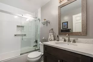 3028 Lexington Ln, Glenview, IL 60026 - Photo 14