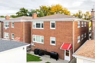 7828 W Addison St, Chicago, IL 60634 - Photo 2