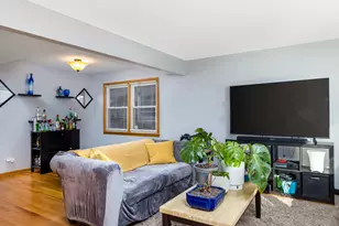 7828 W Addison St, Chicago, IL 60634 - Photo 14
