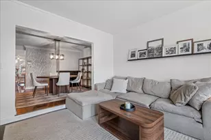 2057 N Racine Ave, Chicago, IL 60614 - Photo 8