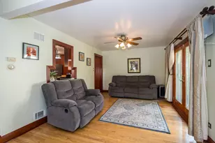 8824 Terry Dr, Orland Park, IL 60462 - Photo 10