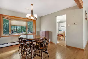 661 Winston Dr, Melrose Park, IL 60160 - Photo 8