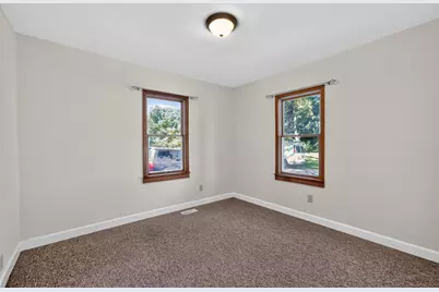 223 Ellen Street, Sycamore, IL 60178 - Photo 18
