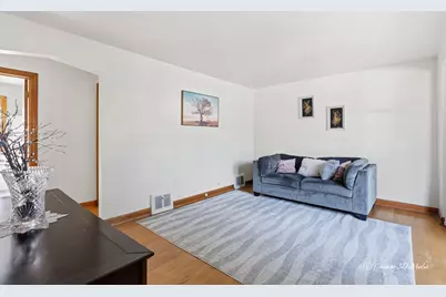 7435 W Rosedale Avenue, Chicago, IL 60631 - Photo 4