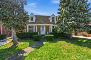 7435 W Rosedale Ave, Chicago, IL 60631 - Photo 1