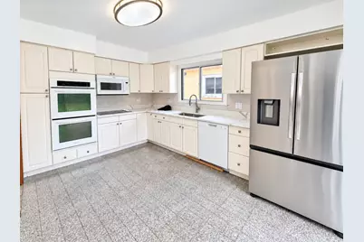 4431 W Fitch Avenue, Lincolnwood, IL 60712 - Photo 8