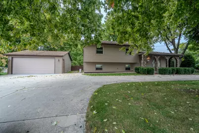 3900 Fairview Avenue, Downers Grove, IL 60515 - Photo 2