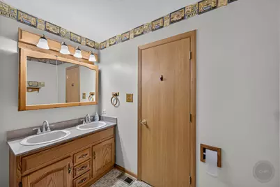 3900 Fairview Avenue, Downers Grove, IL 60515 - Photo 34