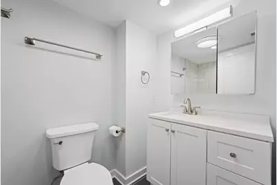 2737 W Lunt Avenue #G, Chicago, IL 60645 - Photo 16