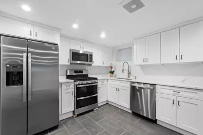 2737 W Lunt Avenue #G, Chicago, IL 60645 - Photo 6
