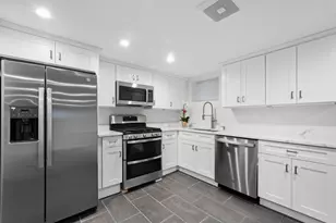 2737 W Lunt Ave, Chicago, IL 60645 - Photo 6