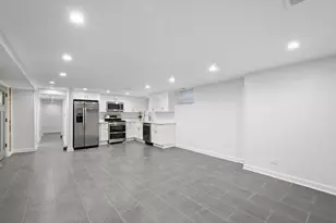 2737 W Lunt Ave, Chicago, IL 60645 - Photo 26