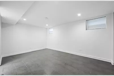 2737 W Lunt Avenue #G, Chicago, IL 60645 - Photo 8