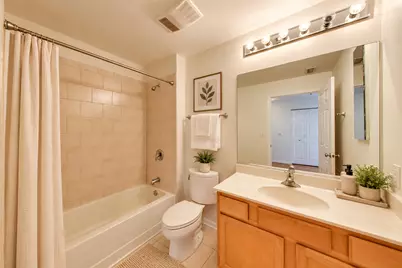3232 N Halsted Street #D804, Chicago, IL 60657 - Photo 14