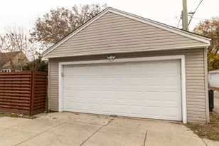 8500 S Prairie Ave, Chicago, IL 60619 - Photo 22